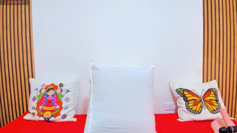 Snapshot of charlize_aniston2 chatting on November 7, 2025, 2:11 am Charlize online show from November 7, 2025, 2:11 am