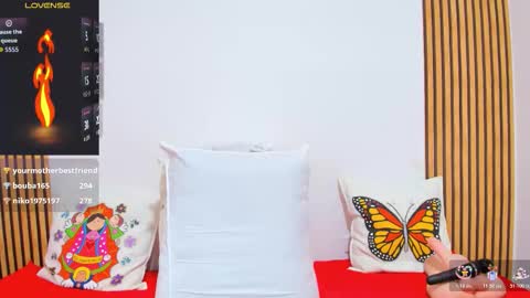 Snapshot of charlize_aniston2 chatting on December 5, 2025, 3:37 am Charlize online show from December 5, 2025, 3:37 am