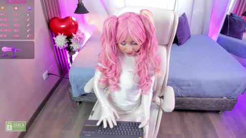 Snapshot of charloottee_1 chatting on February 4, 2025, 6:14 am Char 3 Lets go for the 100 Thumb-Up online show from February 4, 2025, 6:14 am