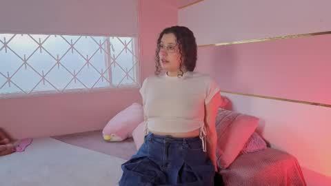 You honey online show from November 14, 2025, 12:04 pm