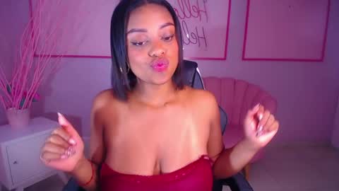 Snapshot of charlote_fun_a chatting on January 17, 2025, 10:44 am Charlote online show from January 17, 2025, 10:44 am