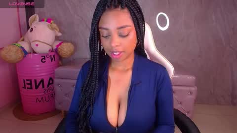 Snapshot of charlote_fun_a chatting on October 30, 2025, 1:12 pm Charlote online show from October 30, 2025, 1:12 pm