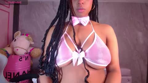 Snapshot of charlote_fun_a chatting on October 31, 2025, 1:34 pm Charlote online show from October 31, 2025, 1:34 pm