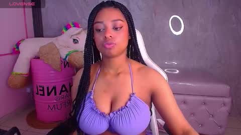 Snapshot of charlote_fun_a chatting on December 4, 2025, 12:47 pm Charlote online show from December 4, 2025, 12:47 pm