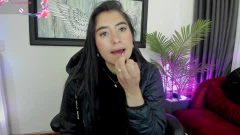 Snapshot of charlote_horny chatting on January 12, 2025, 4:18 pm Charlote online show from January 12, 2025, 4:18 pm