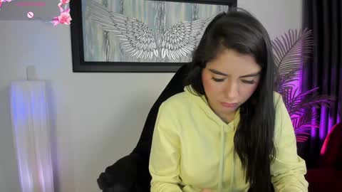 Snapshot of charlote_horny chatting on January 29, 2025, 2:42 pm Charlote online show from January 29, 2025, 2:42 pm