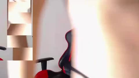 Snapshot of charlotewalker chatting on December 14, 2024, 2:10 pm CharloteWalker online show from December 14, 2024, 2:10 pm