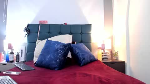 Snapshot of charlott_lens chatting on September 11, 2025, 8:20 pm Charlott online show from September 11, 2025, 8:20 pm