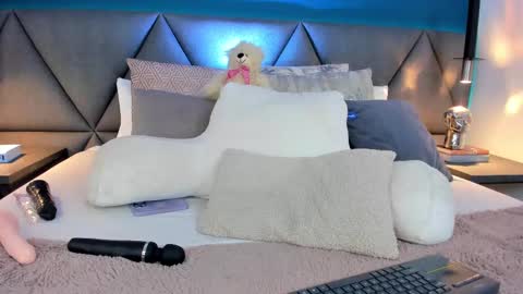 Charlotte online show from February 12, 2025, 3:38 pm