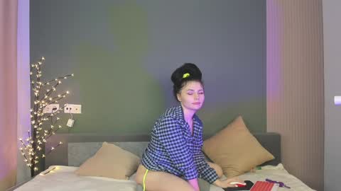 Snapshot of charlotte_daly chatting on February 2, 2025, 10:35 am Charlotte online show from February 2, 2025, 10:35 am