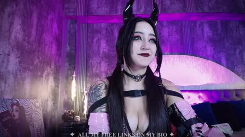 Charlotte online show from January 25, 2025, 5:19 pm