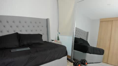 Snapshot of charlotte_harriz chatting on December 29, 2024, 9:28 am Charlotte online show from December 29, 2024, 9:28 am