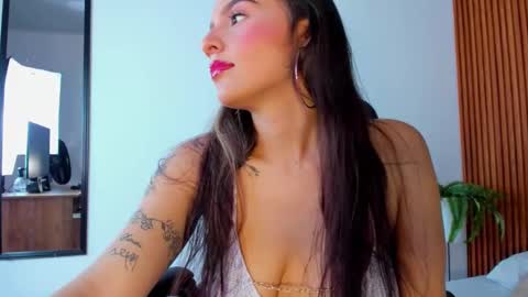 Snapshot of charlotte_rousee chatting on September 18, 2025, 8:44 pm charlotte_rousee online show from September 18, 2025, 8:44 pm