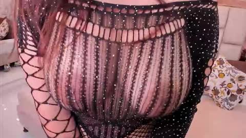 Snapshot of charlottee_foxx1 chatting on October 21, 2025, 5:35 pm charlottee_foxx1 online show from October 21, 2025, 5:35 pm