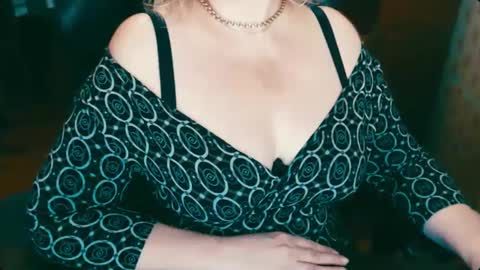 CharlotteXTasty online show from February 20, 2025, 5:07 pm