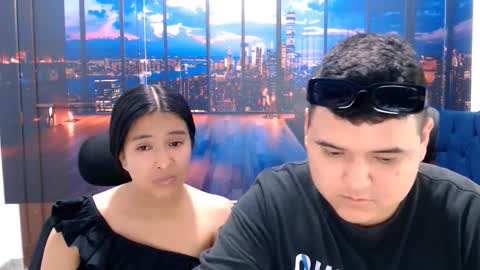 Snapshot of charlyandlaura chatting on October 8, 2025, 7:22 pm charlyandlaura online show from October 8, 2025, 7:22 pm