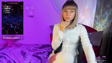 Snapshot of charmbianca chatting on November 13, 2025, 12:37 pm Bianca online show from November 13, 2025, 12:37 pm