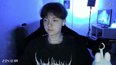 lynxy online show from October 22, 2025, 11:04 pm