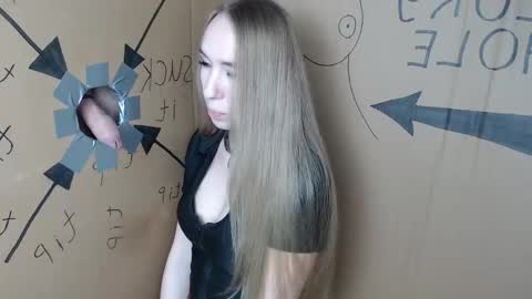 Anna online show from December 5, 2025, 12:14 pm