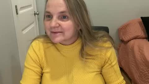 chealsiek online show from September 20, 2025, 1:28 am