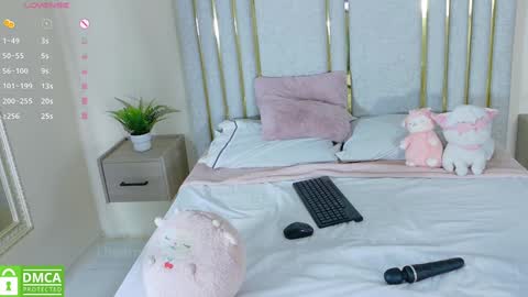 Baby Cherry online show from December 19, 2024, 4:13 pm