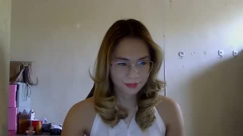chelly4u69 online show from September 13, 2025, 4:12 am