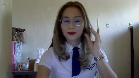 chelly4u69 online show from September 22, 2025, 4:25 am