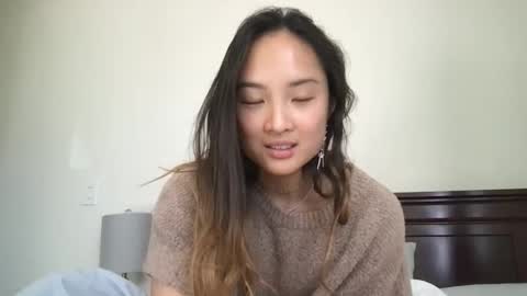 chellybear101 online show from February 8, 2025, 9:46 pm