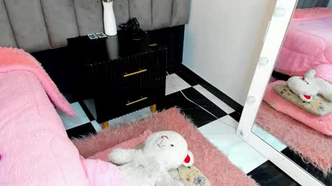 Snapshot of chelsea_bolton_ chatting on November 24, 2025, 1:00 pm chelsea_bolton_ online show from November 24, 2025, 1:00 pm