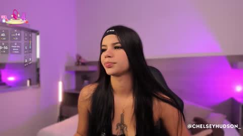 chelsey_hudson online show from November 26, 2025, 12:06 pm