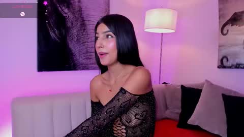 Chelsy online show from December 4, 2025, 4:22 am