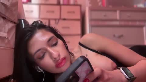 cherliecarmen online show from March 3, 2025, 9:05 pm