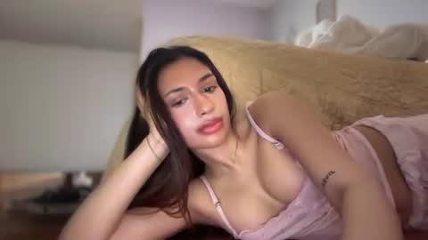 cherliecarmen online show from October 16, 2025, 2:23 am