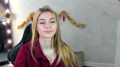 cherry_pr1ce online show from January 9, 2025, 3:26 am