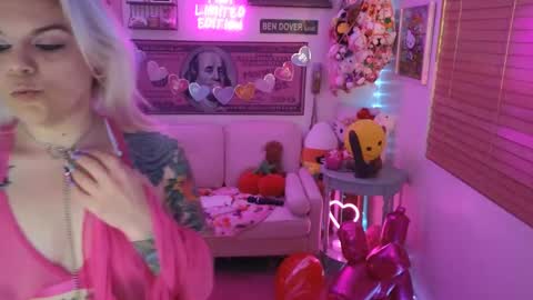 Snapshot of cherryb0mbb0mb chatting on February 11, 2025, 7:12 am CherryBombBomb online show from February 11, 2025, 7:12 am