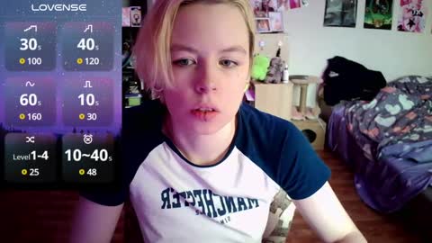 Snapshot of cherrybaby_0 chatting on December 10, 2024, 7:58 am cherrybaby_0 online show from December 10, 2024, 7:58 am