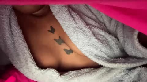 cherryb online show from February 20, 2025, 5:12 am