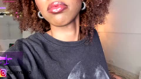 Snapshot of cherrybr_ chatting on December 26, 2024, 9:58 pm Cherry Lady online show from December 26, 2024, 9:58 pm