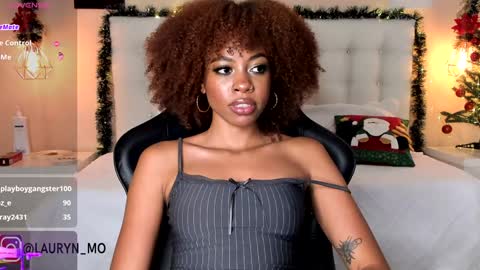 Snapshot of cherrybr_ chatting on December 28, 2024, 3:37 am Cherry Lady online show from December 28, 2024, 3:37 am