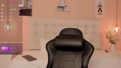 Snapshot of cherrybr_ chatting on January 23, 2025, 6:56 pm Cherry Lady online show from January 23, 2025, 6:56 pm