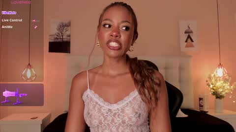 Snapshot of cherrybr_ chatting on February 1, 2025, 12:07 am Cherry Lady online show from February 1, 2025, 12:07 am