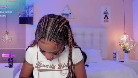 Snapshot of cherrybr_ chatting on February 7, 2025, 11:34 pm Cherry Lady online show from February 7, 2025, 11:34 pm