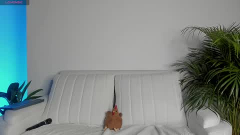 Snapshot of cherrybr_ chatting on October 2, 2025, 2:40 am Cherry Lady online show from October 2, 2025, 2:40 am