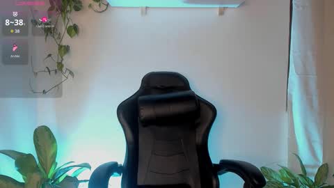 Snapshot of cherrybr_ chatting on October 27, 2025, 12:47 am Cherry Lady online show from October 27, 2025, 12:47 am