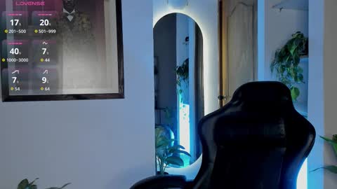 Snapshot of cherrybr_ chatting on November 29, 2025, 3:20 am Cherry Lady online show from November 29, 2025, 3:20 am