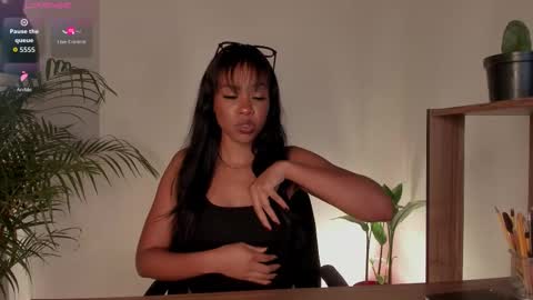 Snapshot of cherrybr_ chatting on December 14, 2025, 2:17 am Cherry Lady online show from December 14, 2025, 2:17 am