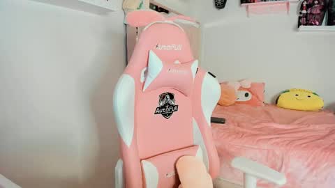 Snapshot of cherrymafer666 chatting on February 9, 2025, 8:11 am cherrycute666 online show from February 9, 2025, 8:11 am