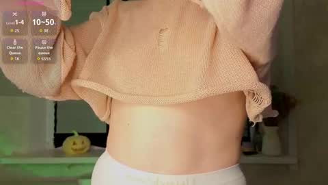 Snapshot of cherrypepperkiss chatting on October 28, 2025, 12:09 pm Lysia online show from October 28, 2025, 12:09 pm