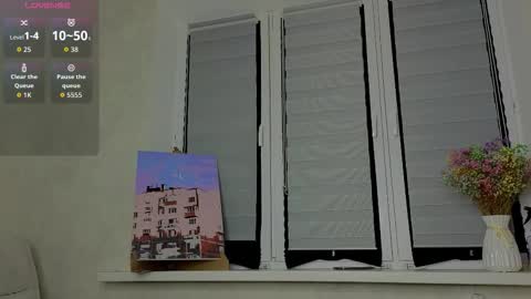 Snapshot of cherrypepperkiss chatting on November 25, 2025, 12:05 pm Lysia online show from November 25, 2025, 12:05 pm