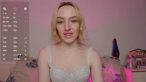 Snapshot of cherylmason chatting on December 7, 2024, 2:53 am Cheryl online show from December 7, 2024, 2:53 am